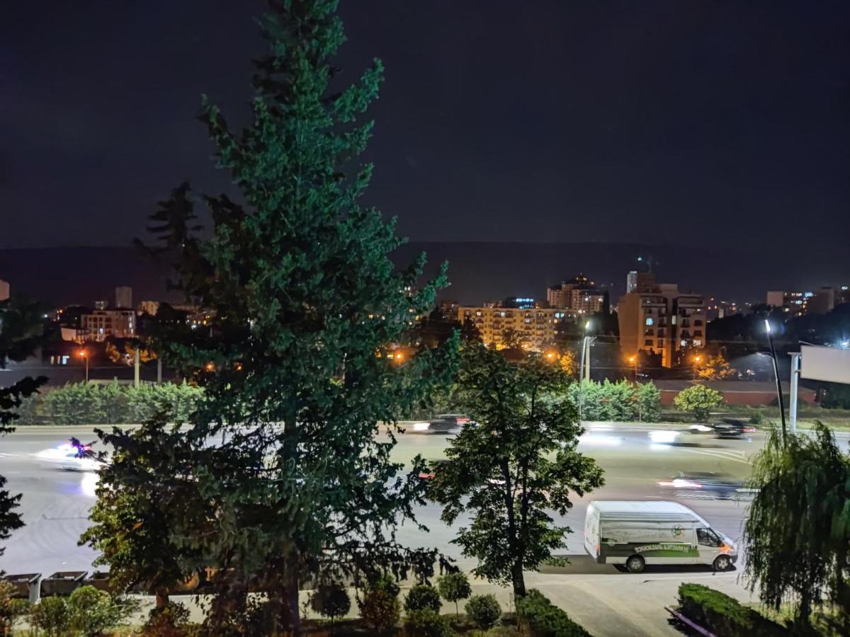 Guest House Spartak Tbilisi Buitenkant foto