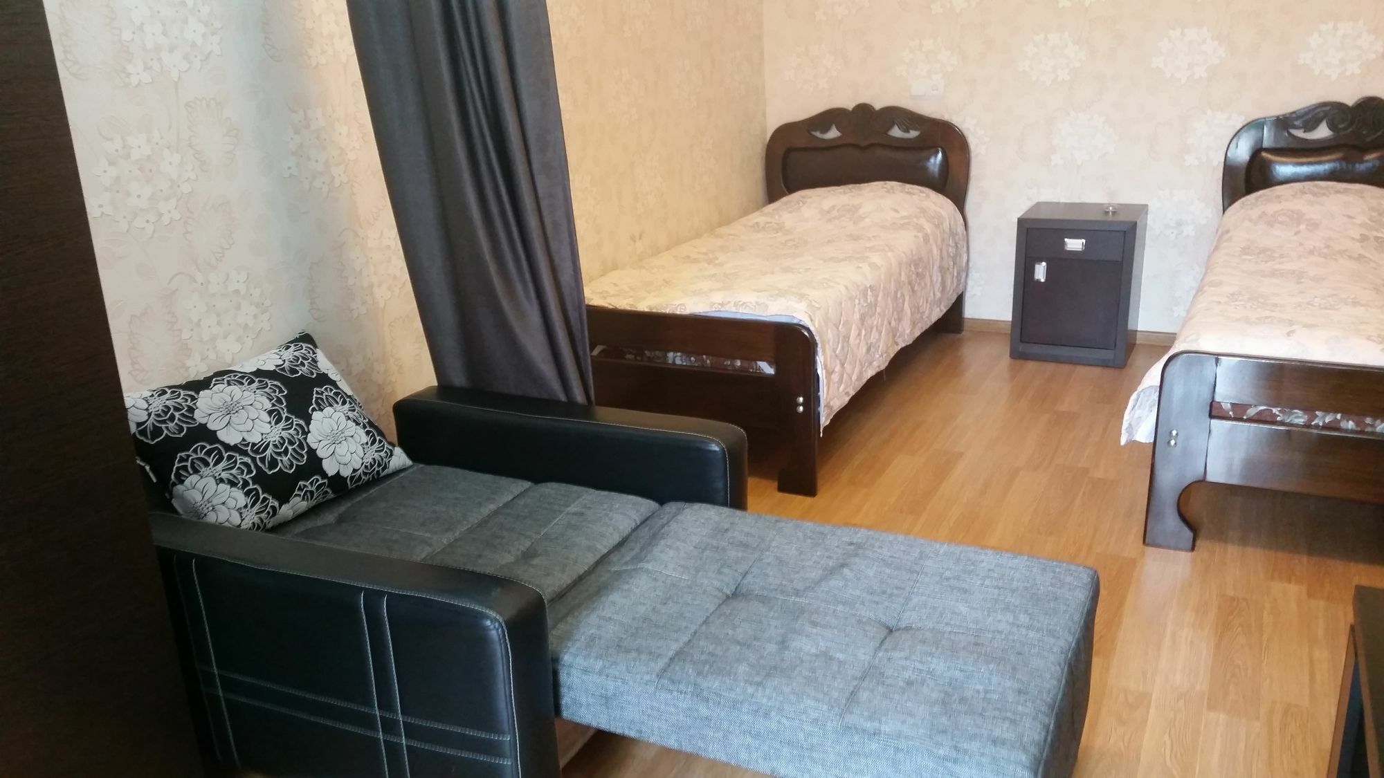Guest House Spartak Tbilisi Buitenkant foto